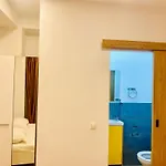 Cazan House Хостел Бухарест