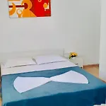 Хостел Cazan House