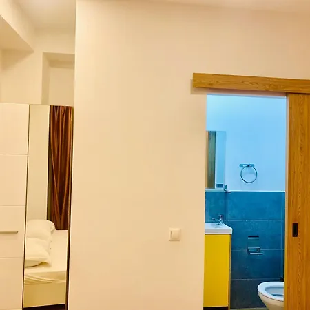 Cazan House Хостел Бухарест