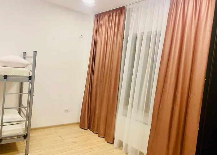 Hostel Cazan House *