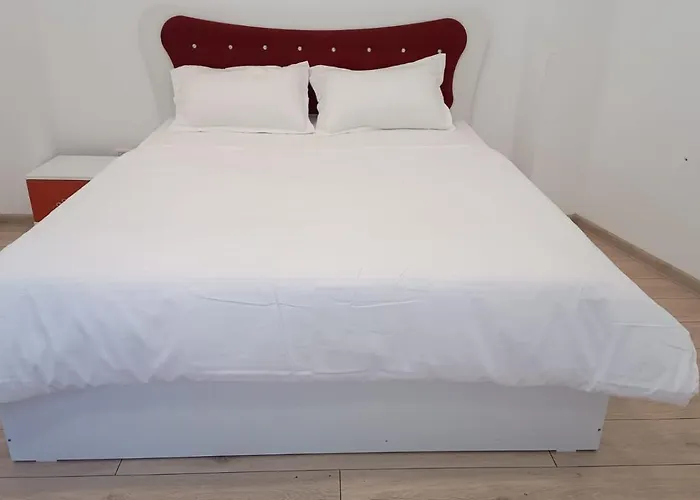 بيت شباب Cazan House