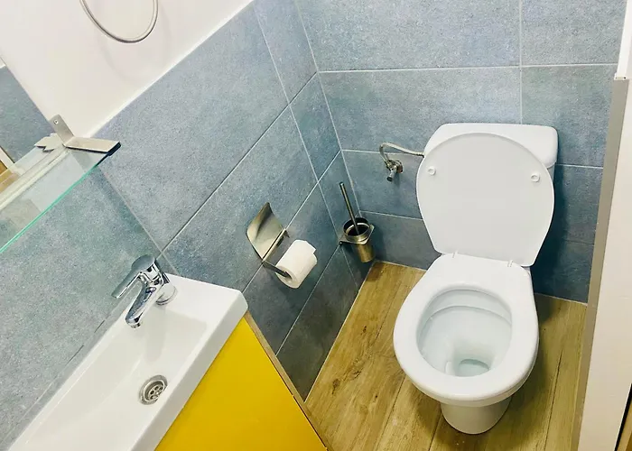 Cazan House Hostel *