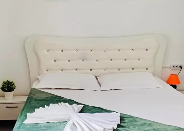 Cazan House بيت شباب