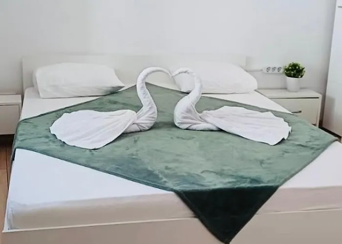 Хостел Cazan House *