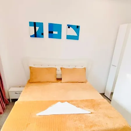 Hostel Cazan House *