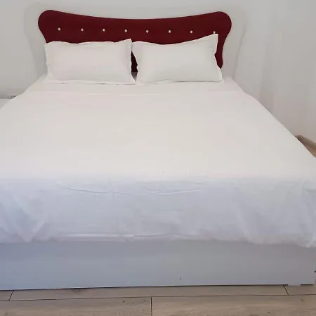 بيت شباب Cazan House