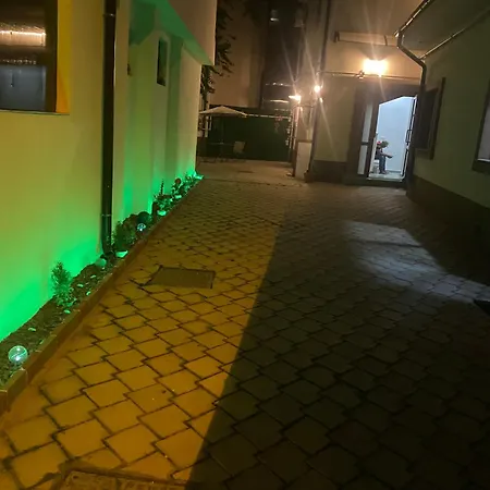 Vandrerhjem Cazan House *